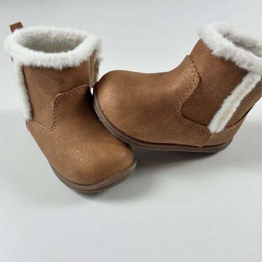Carter's Infant Girl's Faux Fur Boots Size 4.5